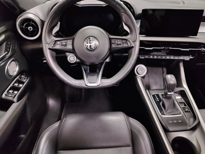 2025 Alfa Romeo Tonale Veloce Premium EAWD w/Sunroof & Activ