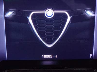 2025 Alfa Romeo Tonale Veloce Premium EAWD w/Sunroof & Activ
