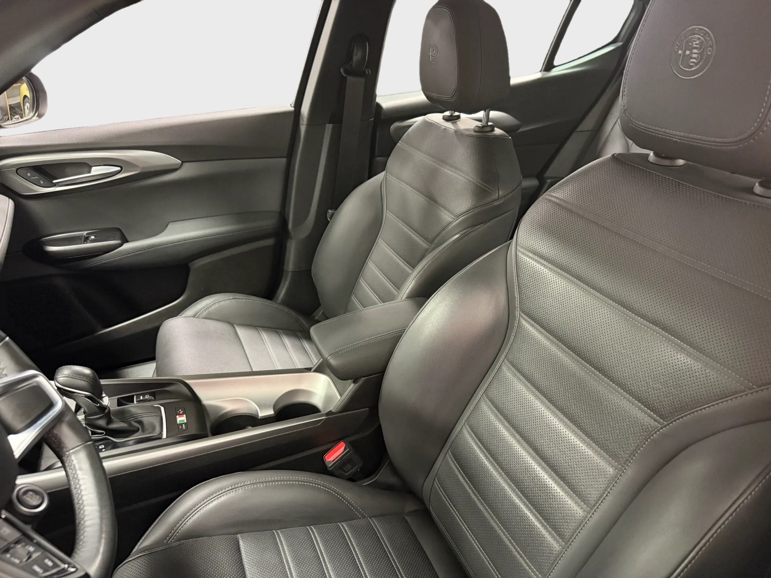 2024 Alfa Romeo Tonale Ti Premium eAWD w/Sunroof