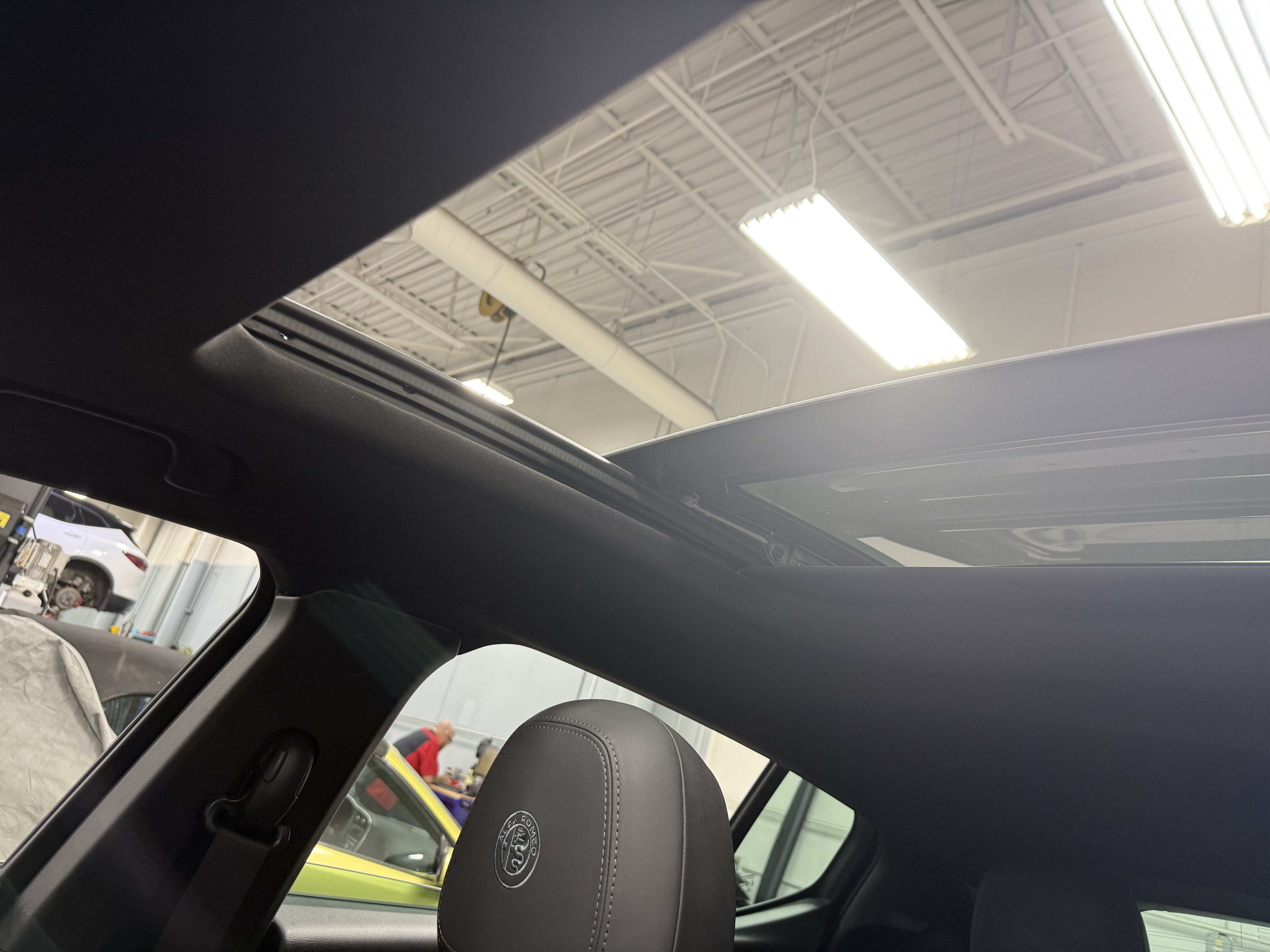 2024 Alfa Romeo Tonale Ti Premium eAWD w/Sunroof