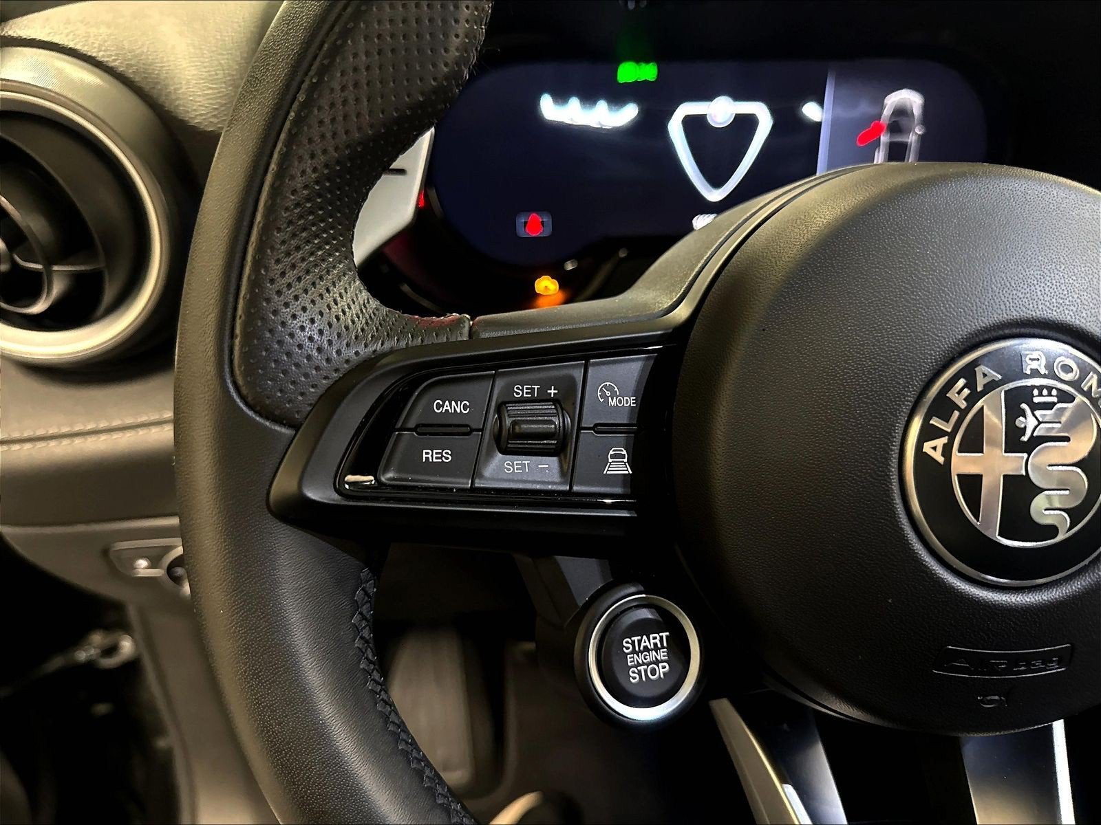 2024 Alfa Romeo Tonale Ti Premium AWD w/Sunroof
