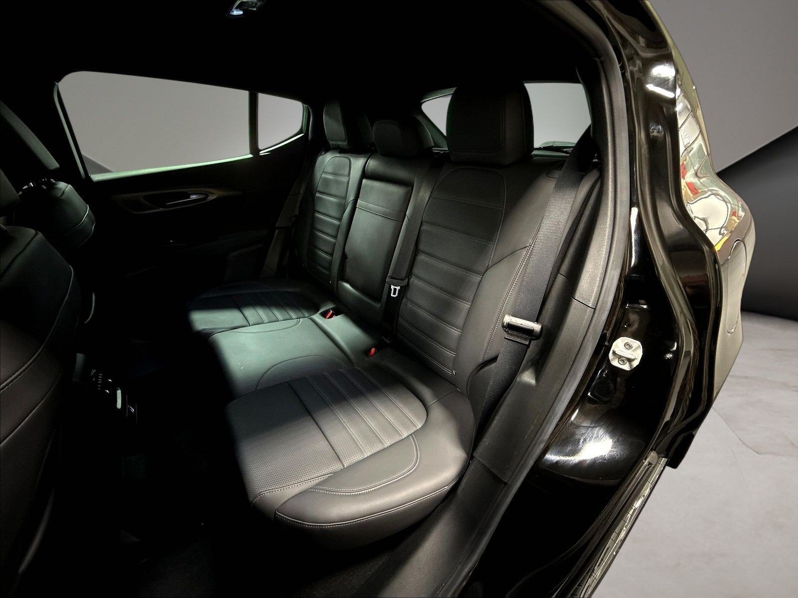 2024 Alfa Romeo Tonale Ti Premium AWD w/Sunroof