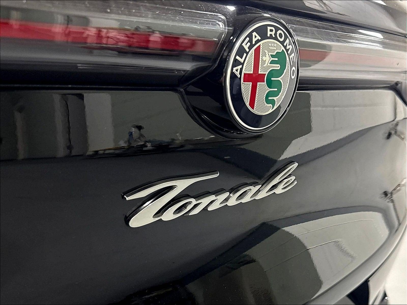 2024 Alfa Romeo Tonale Ti Premium AWD w/Sunroof