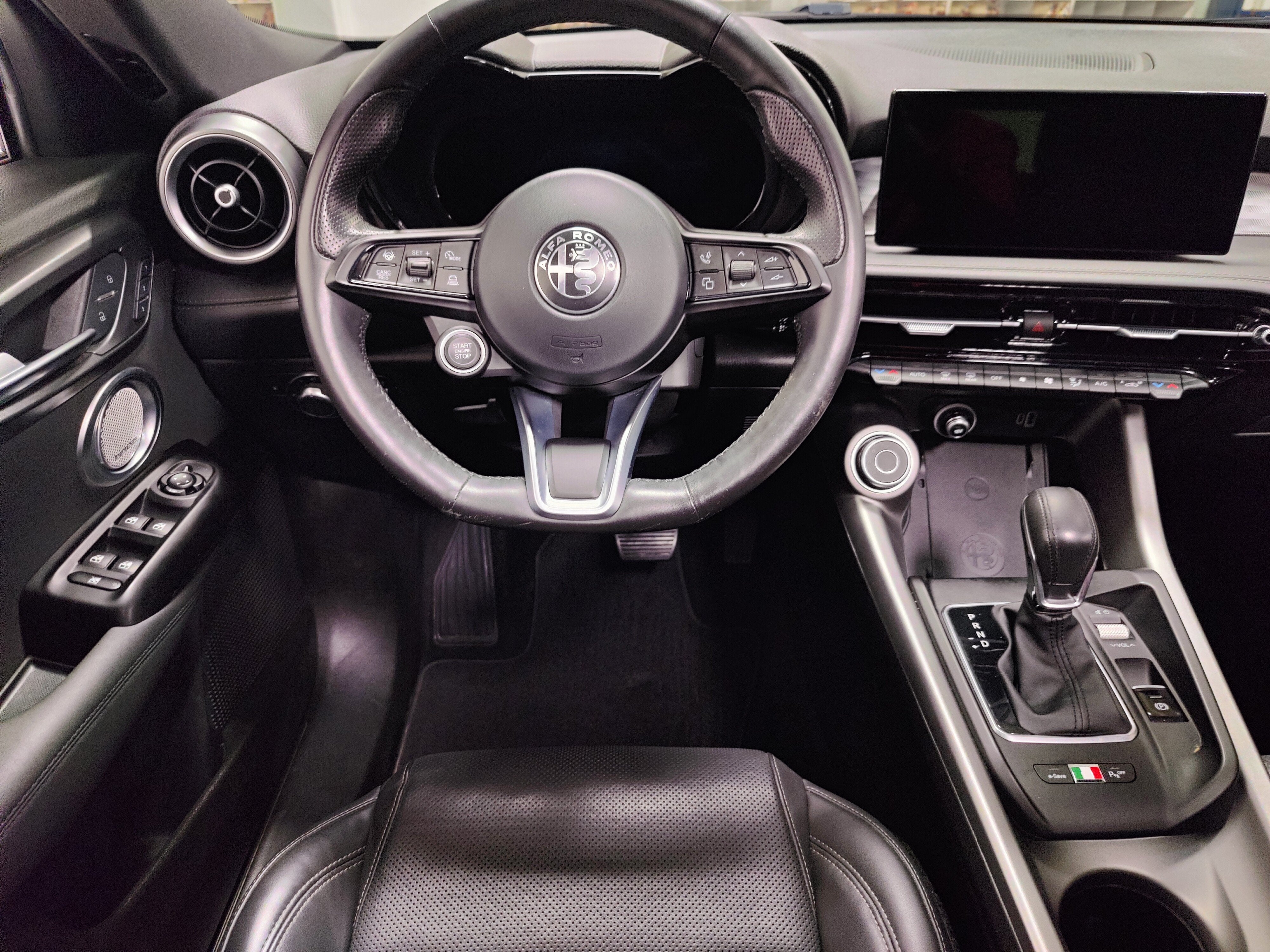 2024 Alfa Romeo Tonale Ti Premium AWD w/Sunroof