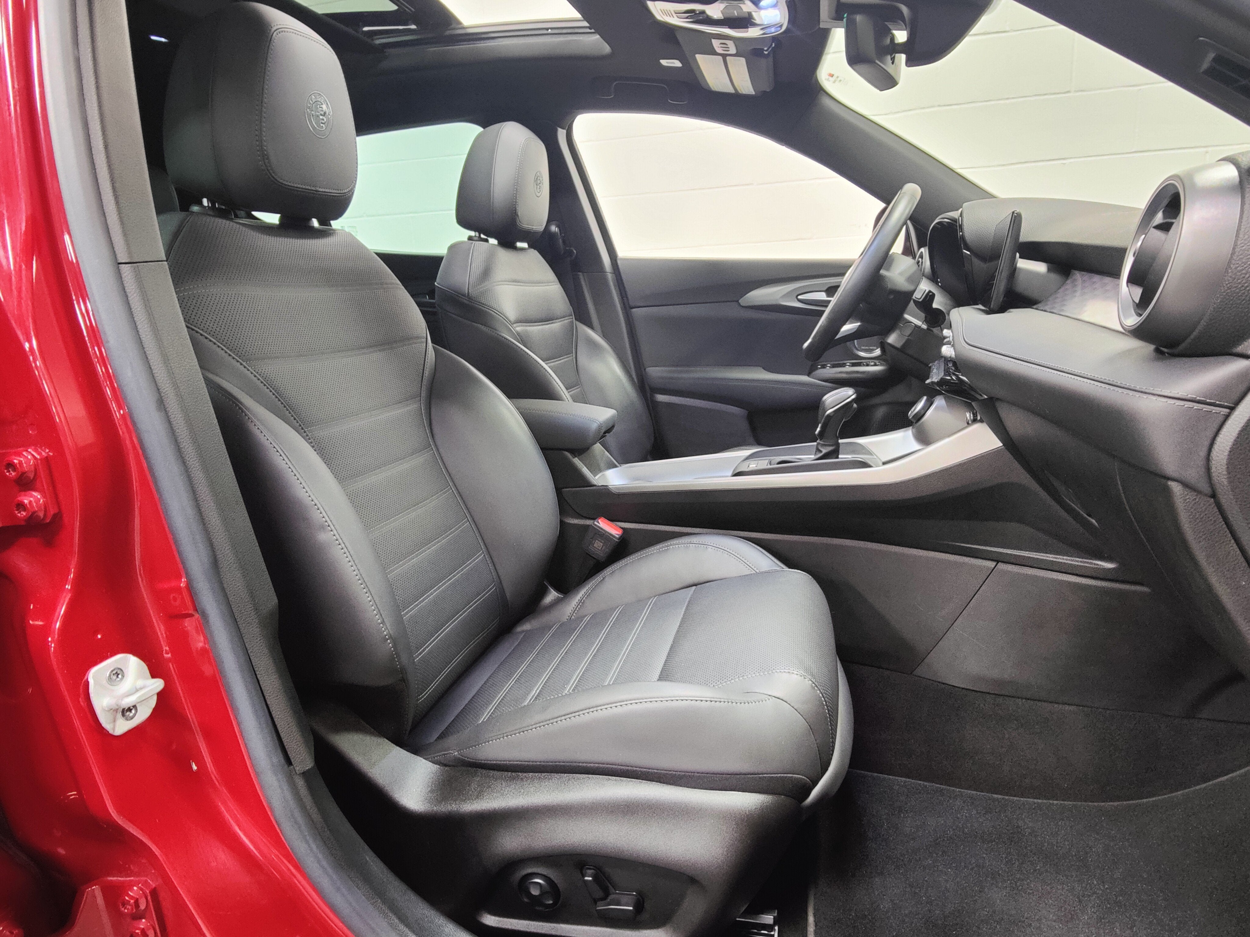 2024 Alfa Romeo Tonale Ti Premium AWD w/Sunroof