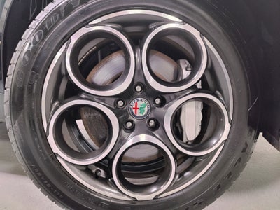 2024 Alfa Romeo Tonale Premium Ti AWD w/Sunroof