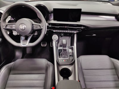 2024 Alfa Romeo Tonale Veloce Premium AWD w/Sunroof/Activ