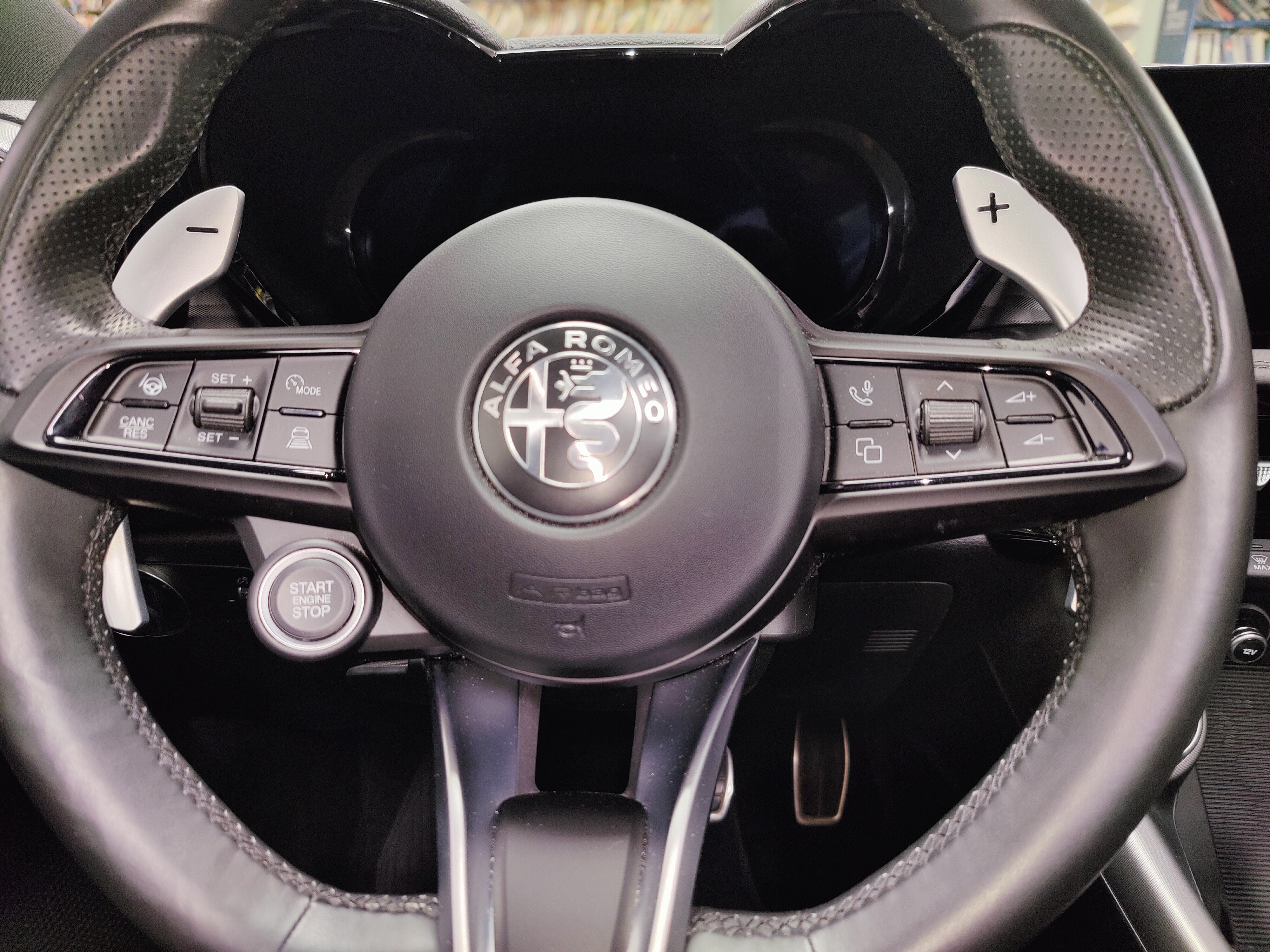 2024 Alfa Romeo Tonale Veloce AWD w/Sunroof/Activ Asst