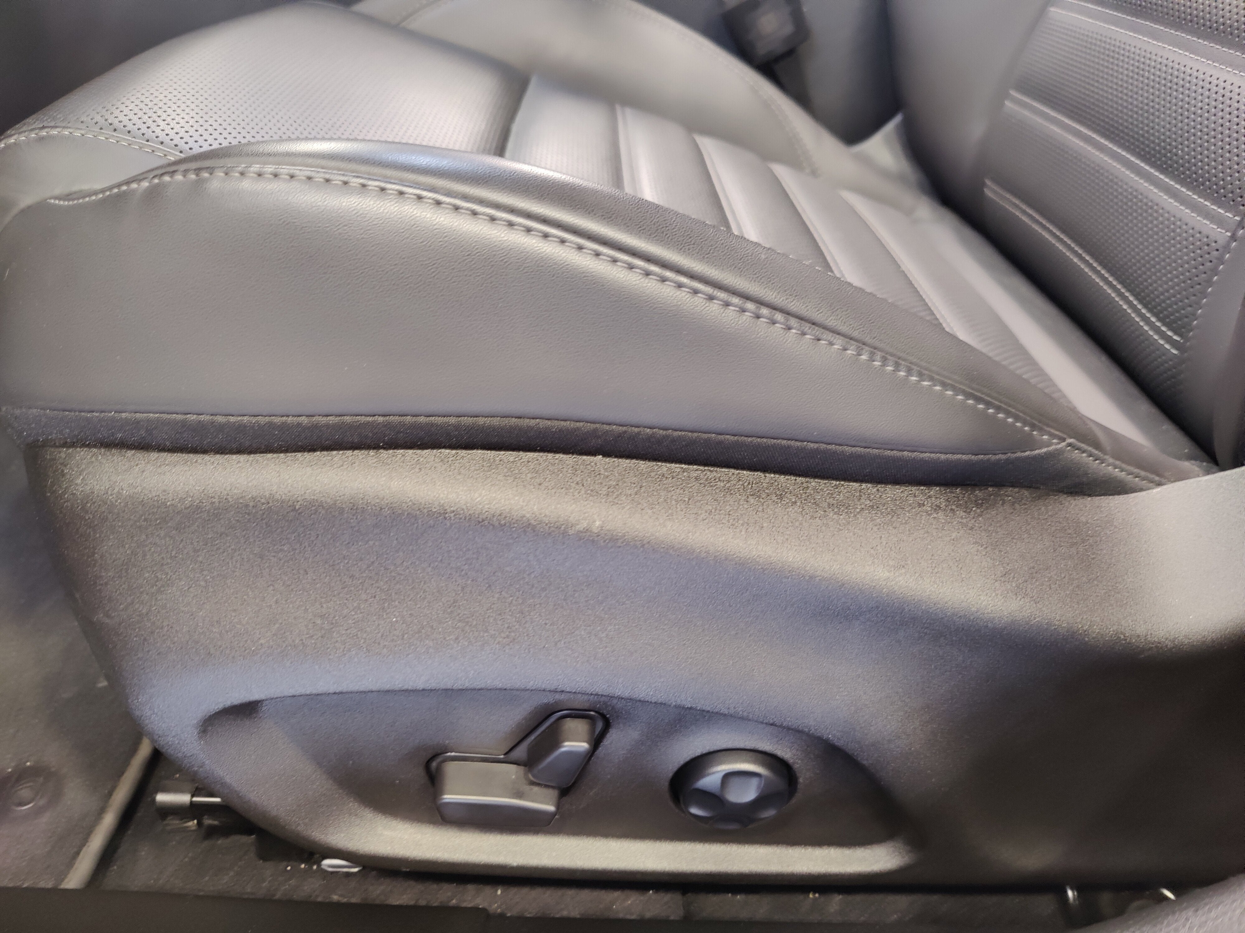 2024 Alfa Romeo Tonale Veloce Premium eAWD w/Sunroof