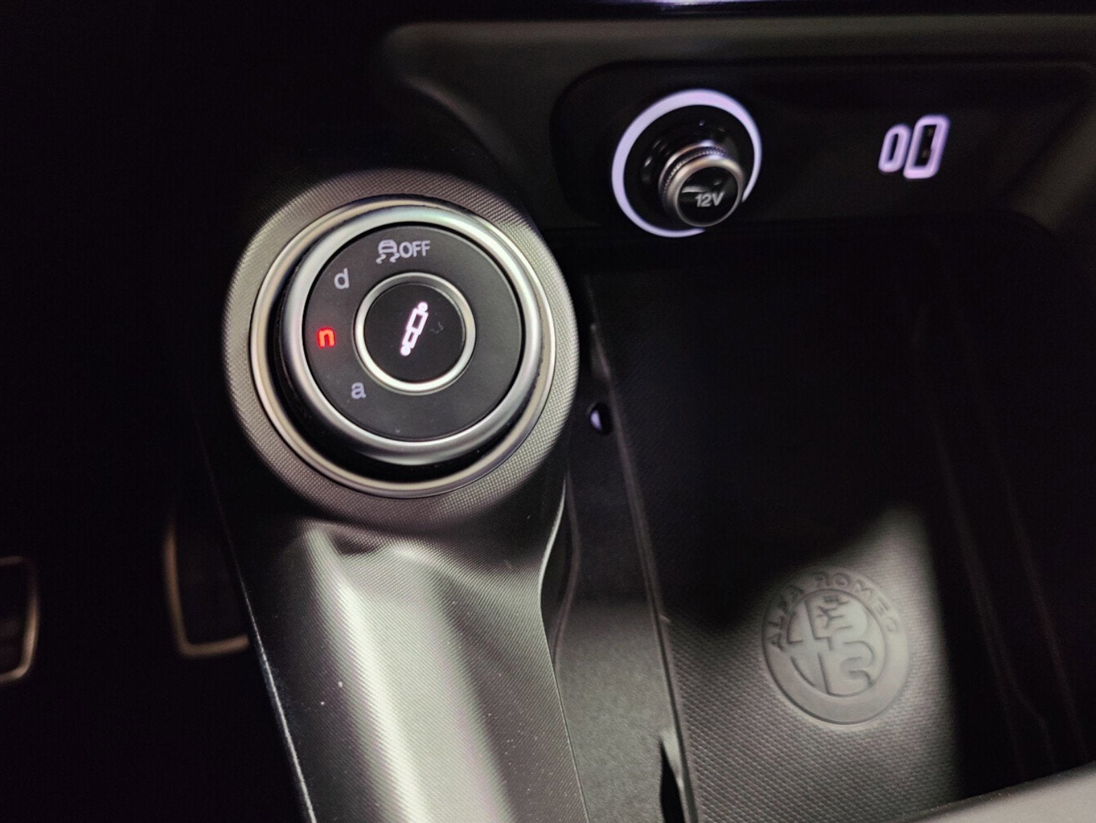 2024 Alfa Romeo Tonale Veloce Premium eAWD w/Sunroof