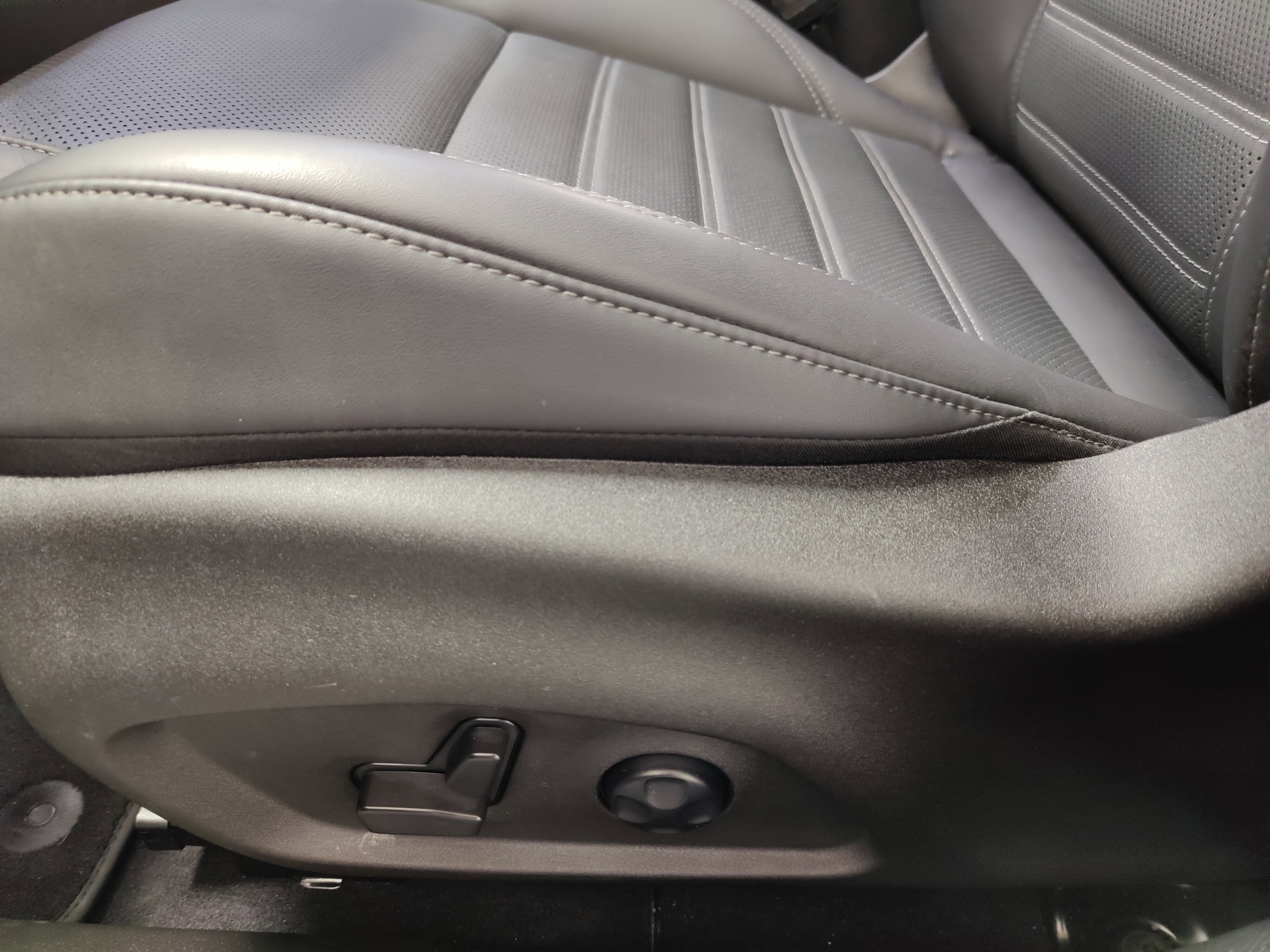 2024 Alfa Romeo Tonale Veloce Premium eAWD w/Sunroof