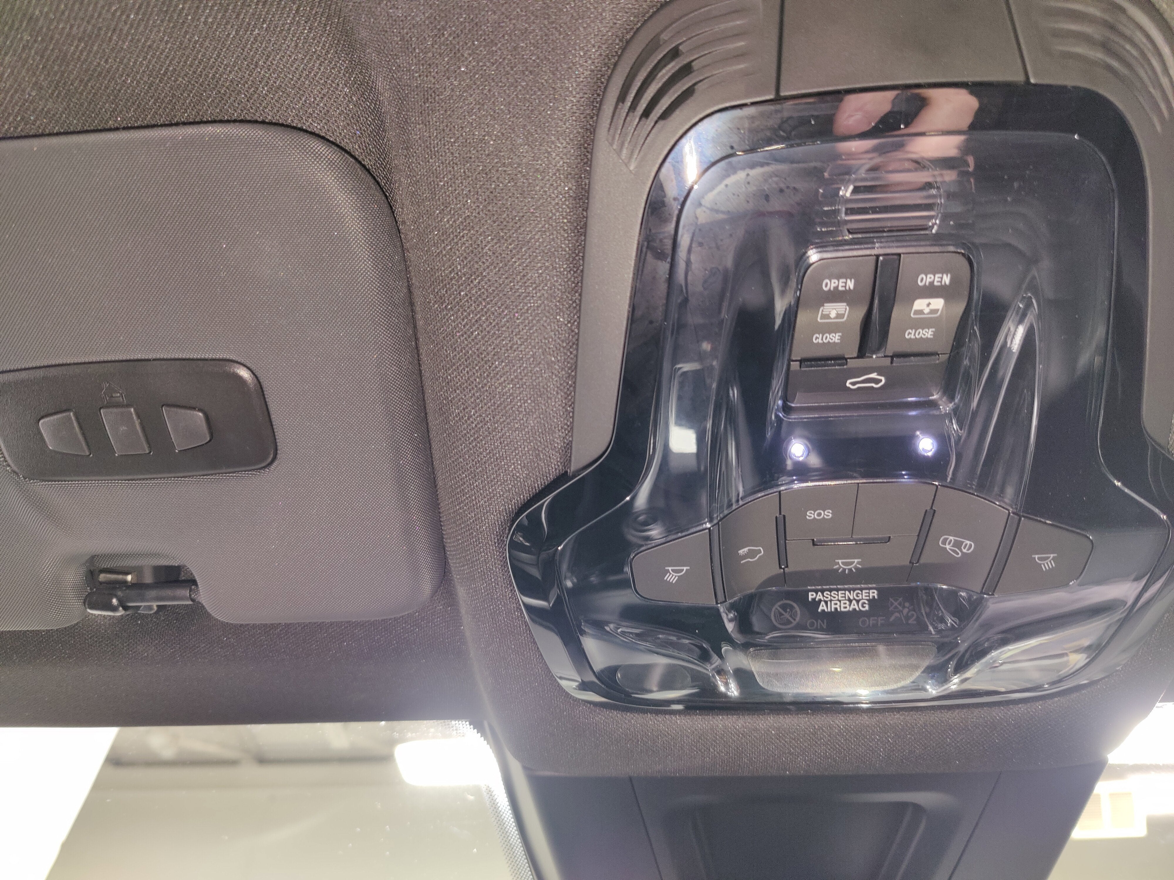 2024 Alfa Romeo Tonale Veloce Premium eAWD w/Sunroof