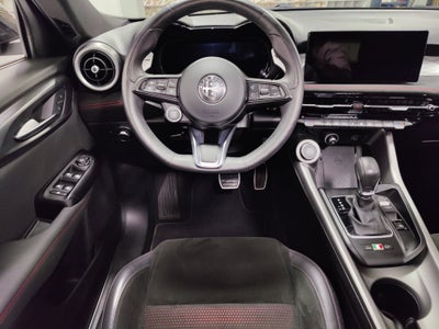 2024 Alfa Romeo Tonale Veloce eAWD w/Sunroof & Activ Asst