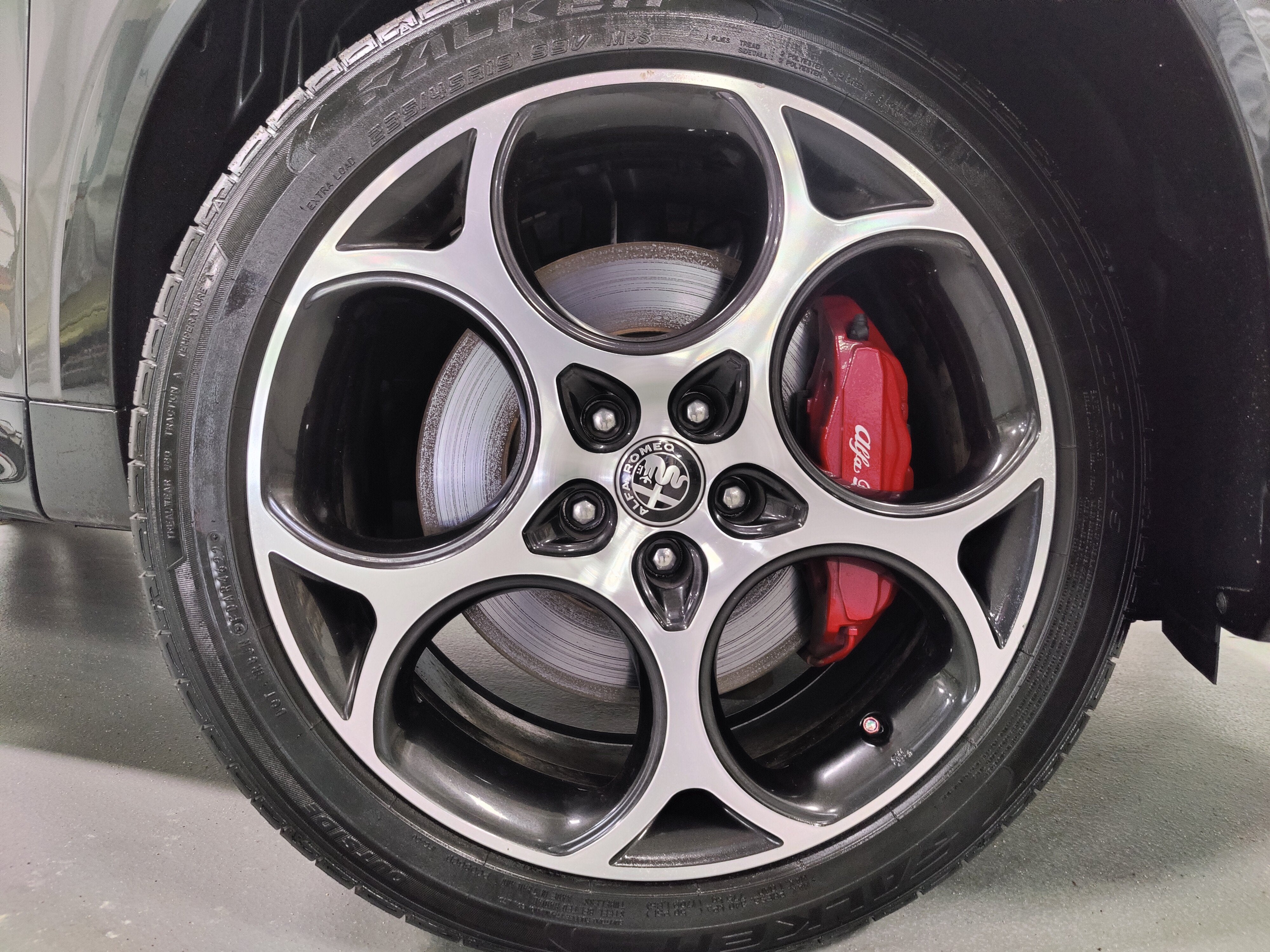 2024 Alfa Romeo Tonale Veloce eAWD w/Sunroof & Activ Asst