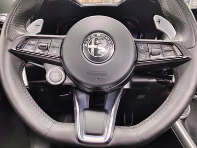 2024 Alfa Romeo Tonale Veloce eAWD w/Sunroof & Activ Asst