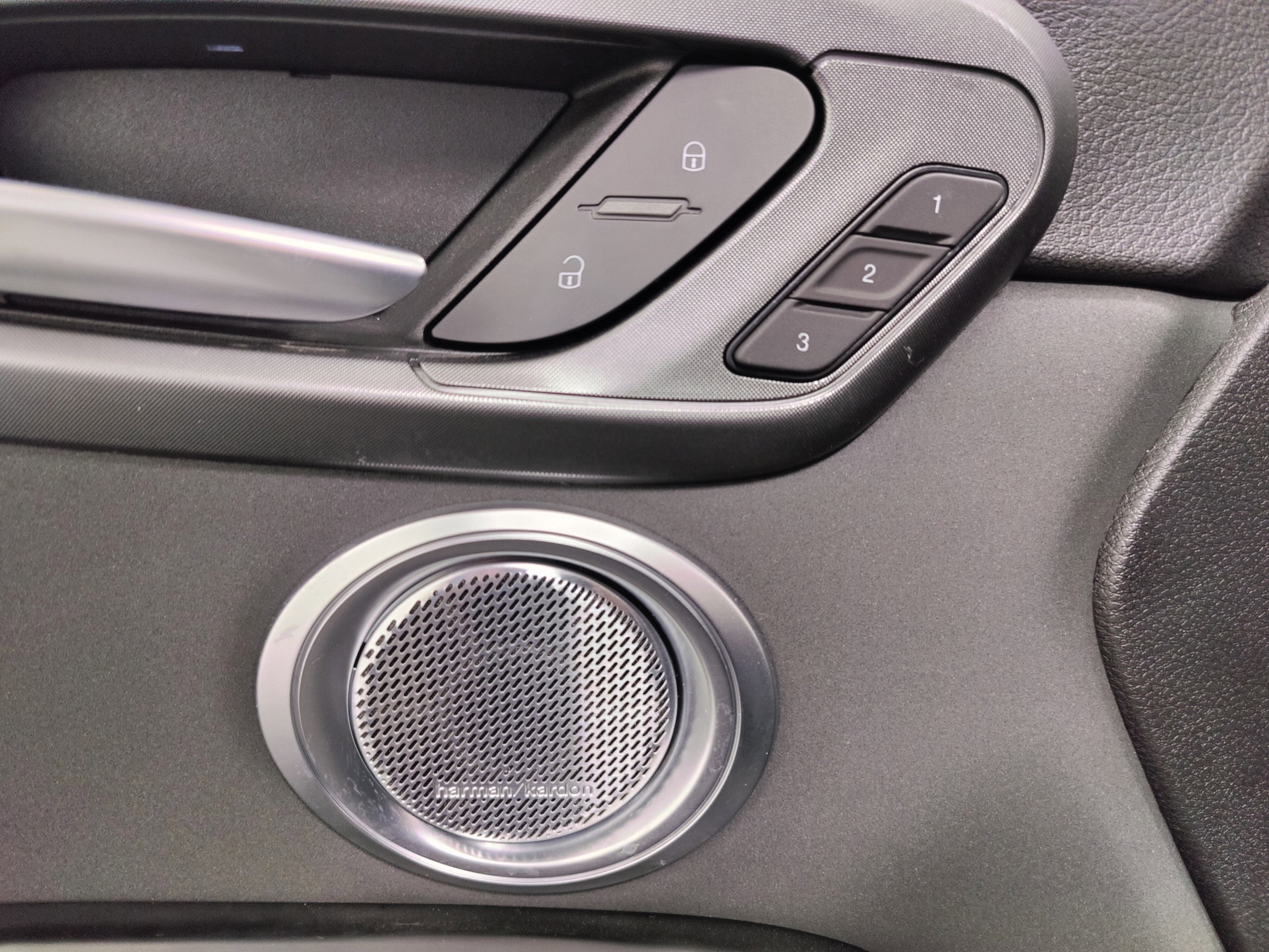 2024 Alfa Romeo Tonale Veloce Premium AWD w/Sunroof