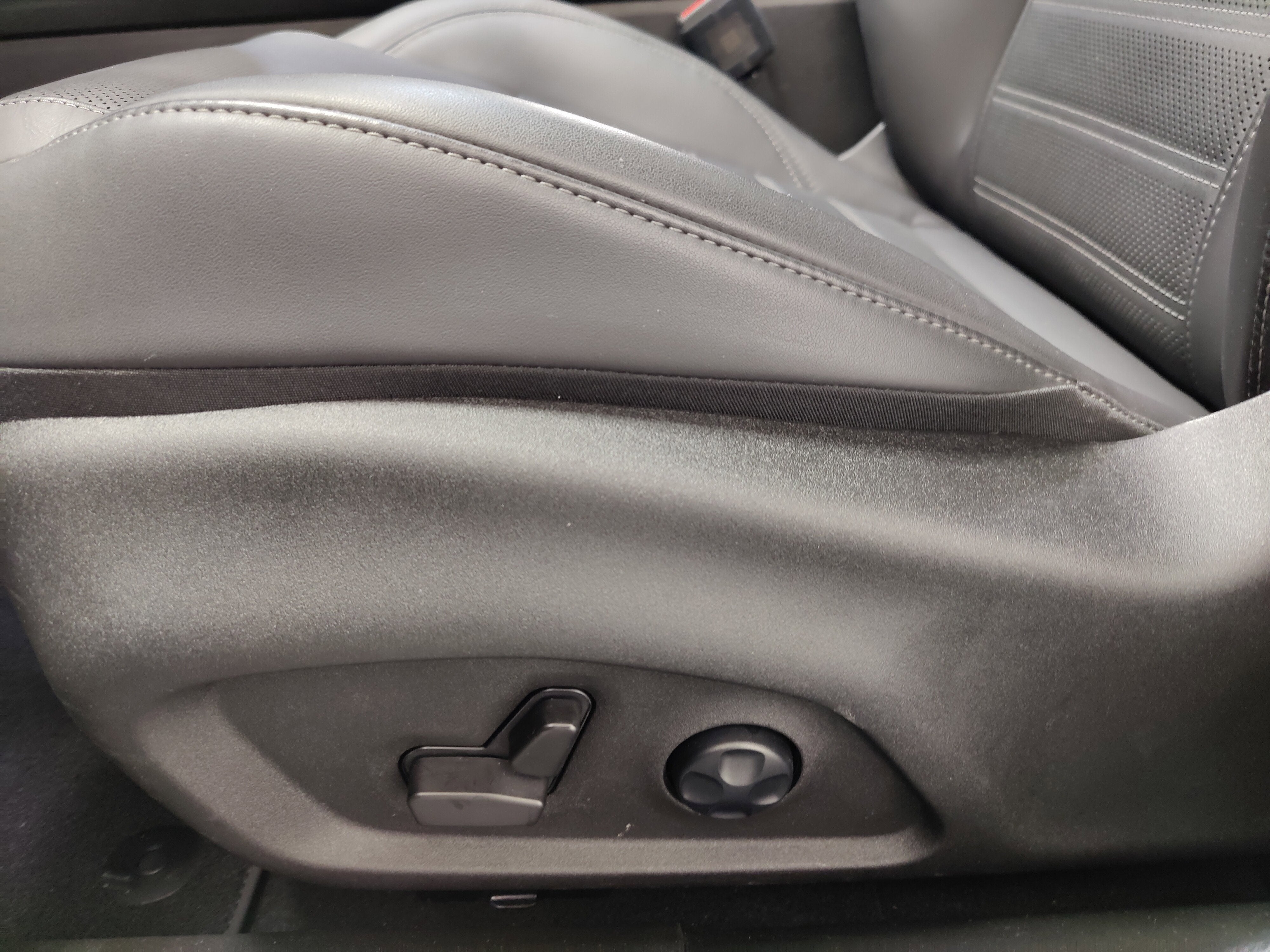 2024 Alfa Romeo Tonale Veloce Premium AWD w/Sunroof