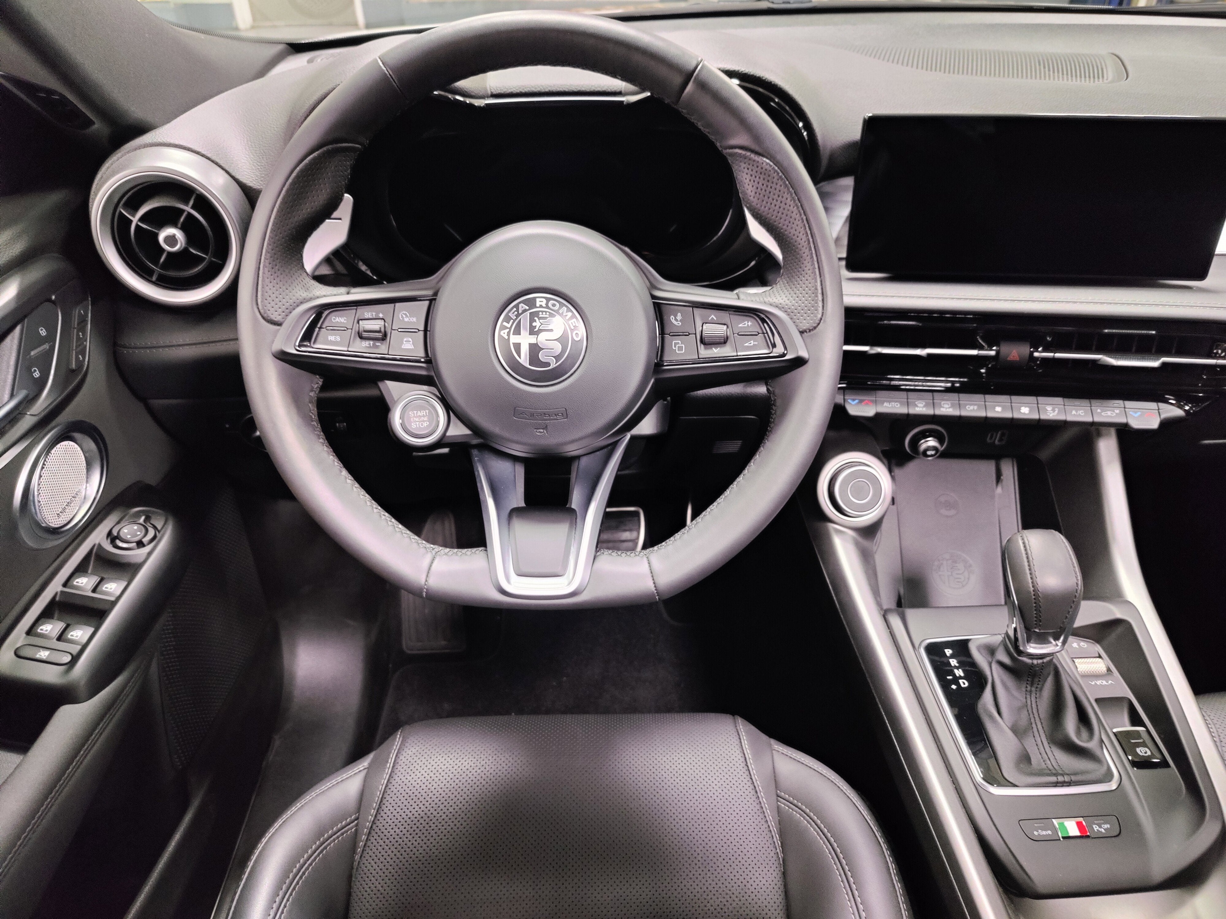 2024 Alfa Romeo Tonale Veloce Premium AWD w/Sunroof