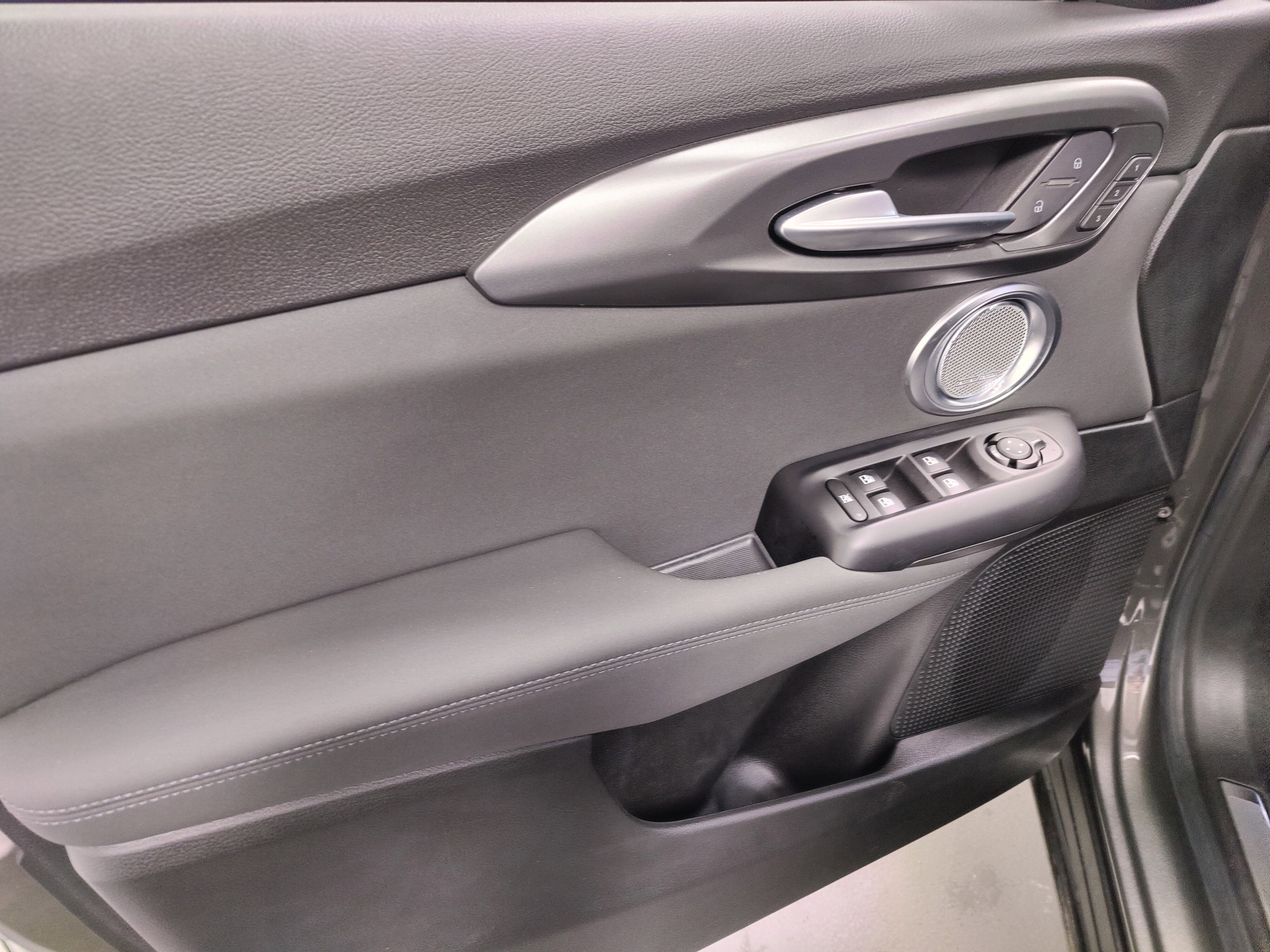 2024 Alfa Romeo Tonale Veloce Premium AWD w/Sunroof