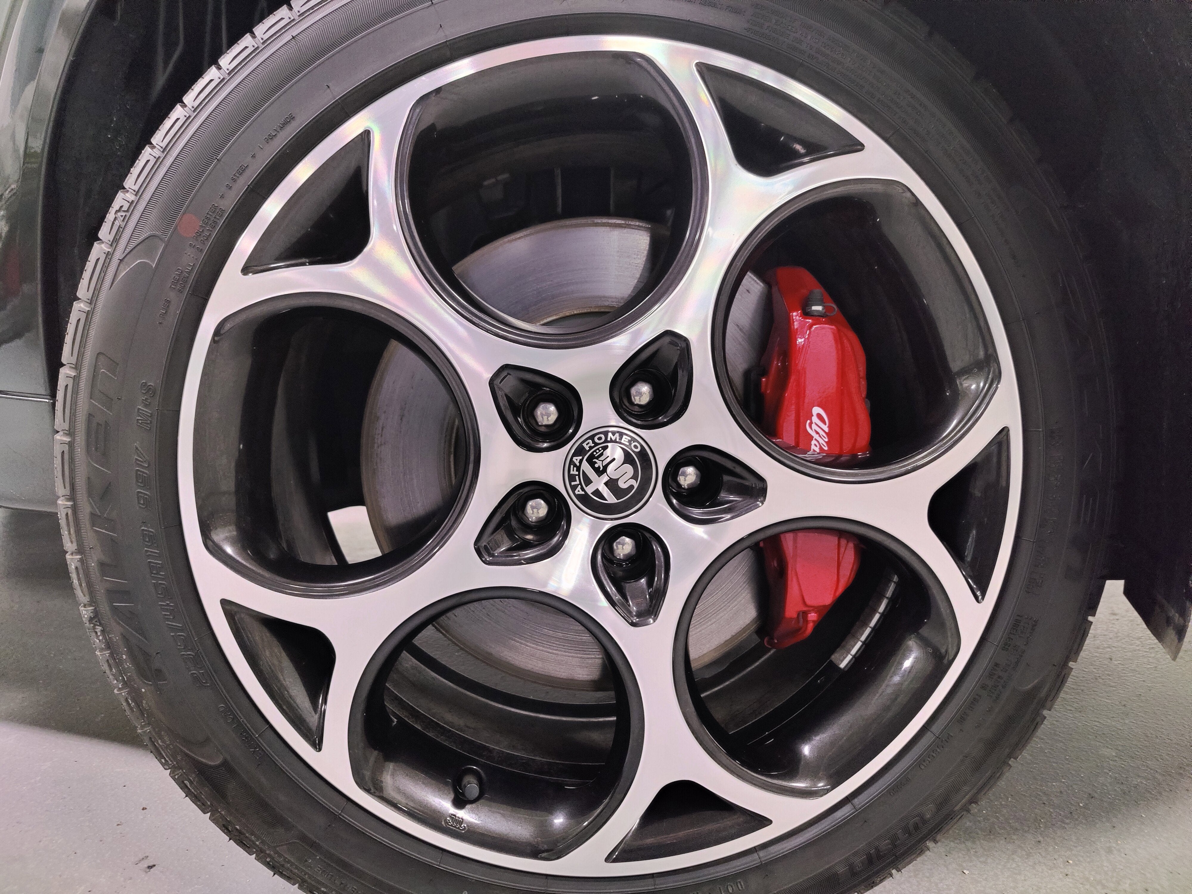 2024 Alfa Romeo Tonale Veloce Premium AWD w/Sunroof