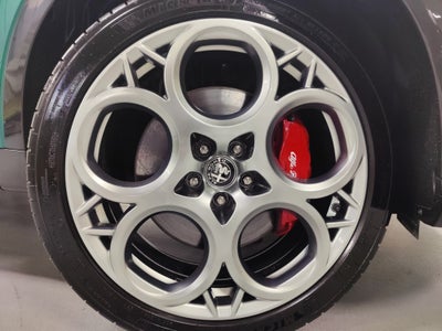 2024 Alfa Romeo Tonale Veloce Premium AWD w/Sunroof