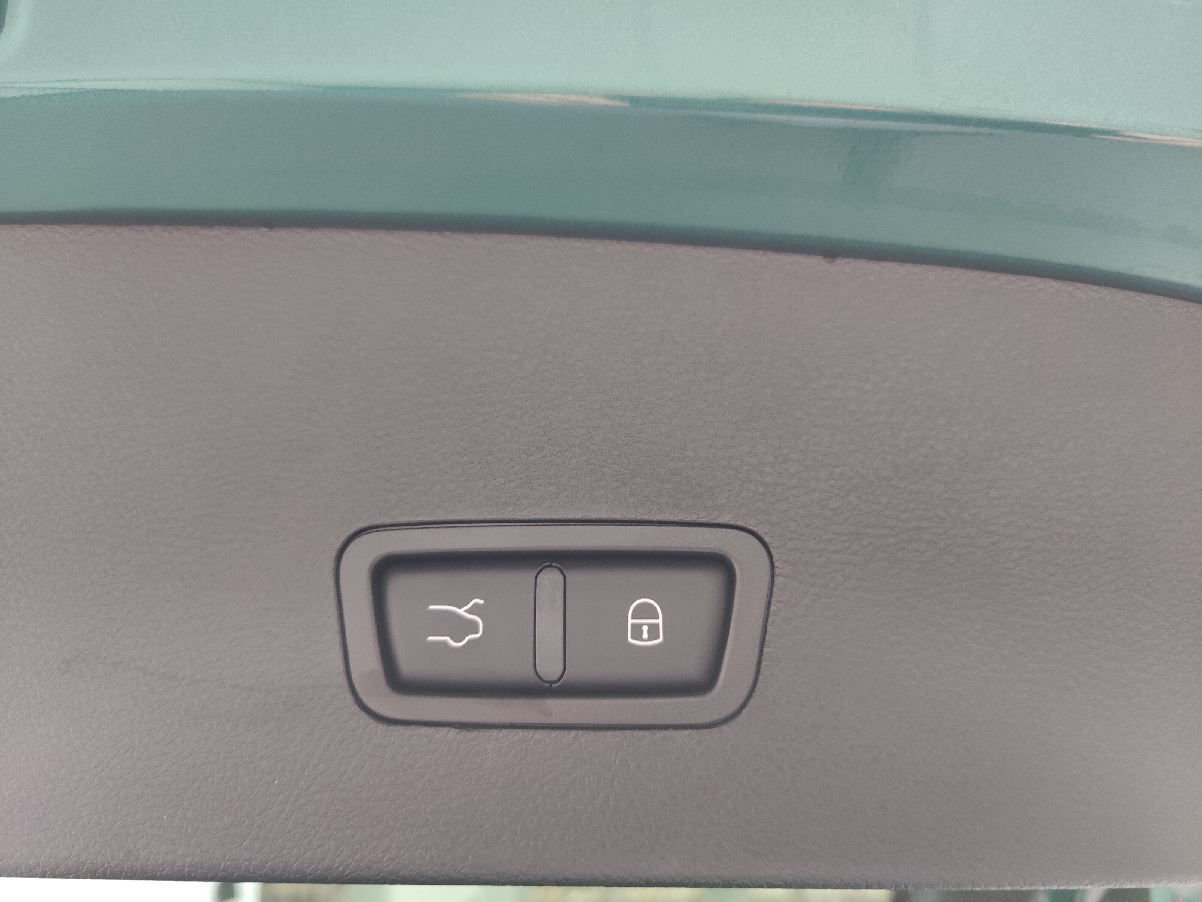 2024 Alfa Romeo Tonale Veloce Premium eAWD w/Sunroof