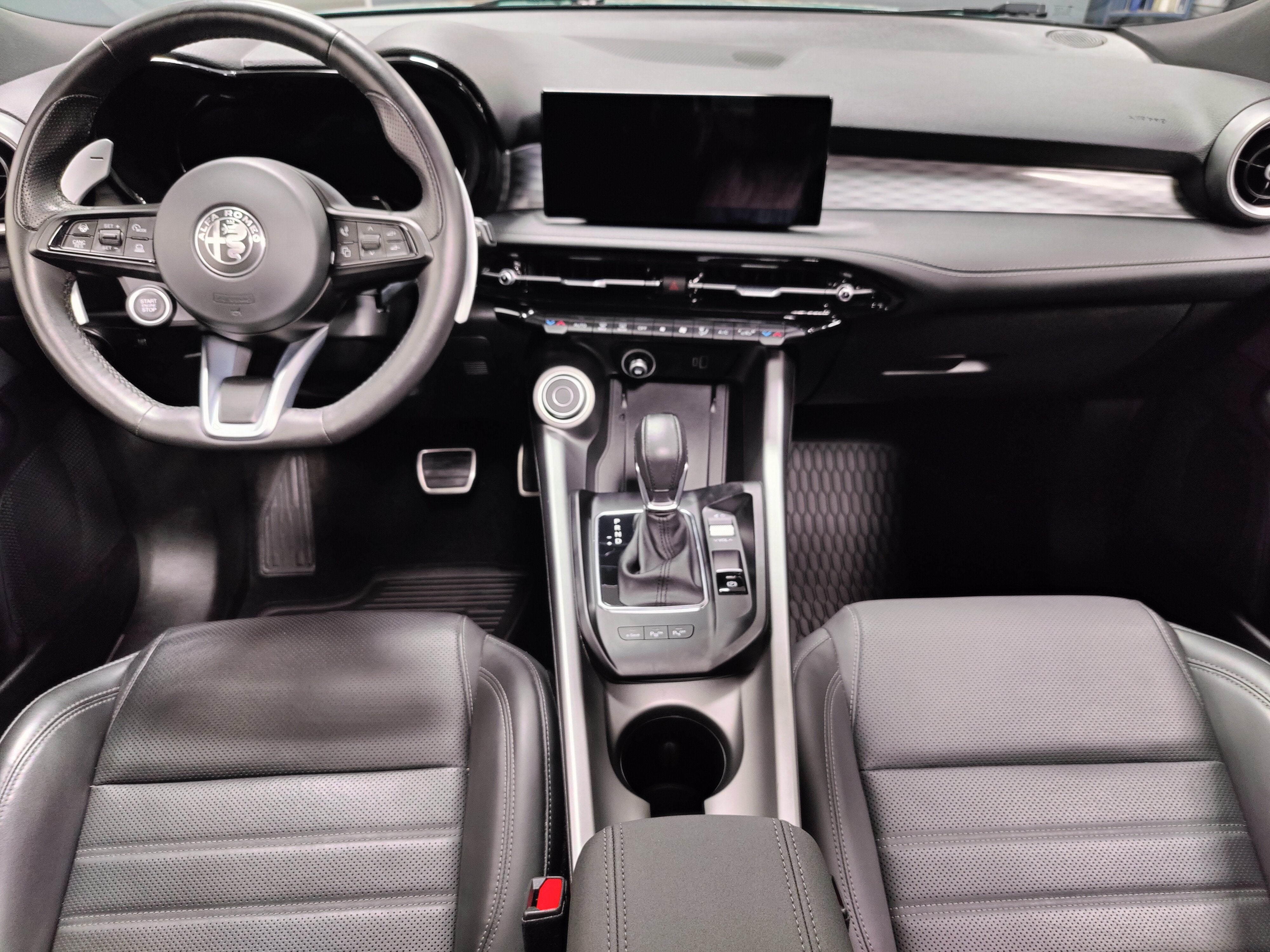 2024 Alfa Romeo Tonale Veloce Premium eAWD w/Sunroof