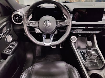 2024 Alfa Romeo Tonale Veloce Premium eAWD w/Sunroof