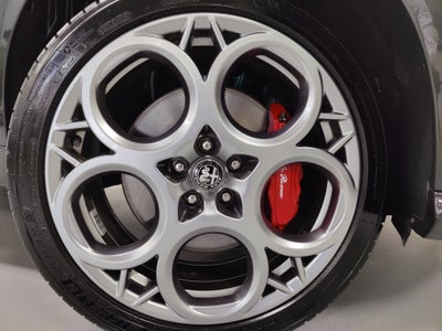 2024 Alfa Romeo Tonale Veloce Premium eAWD w/Sunroof