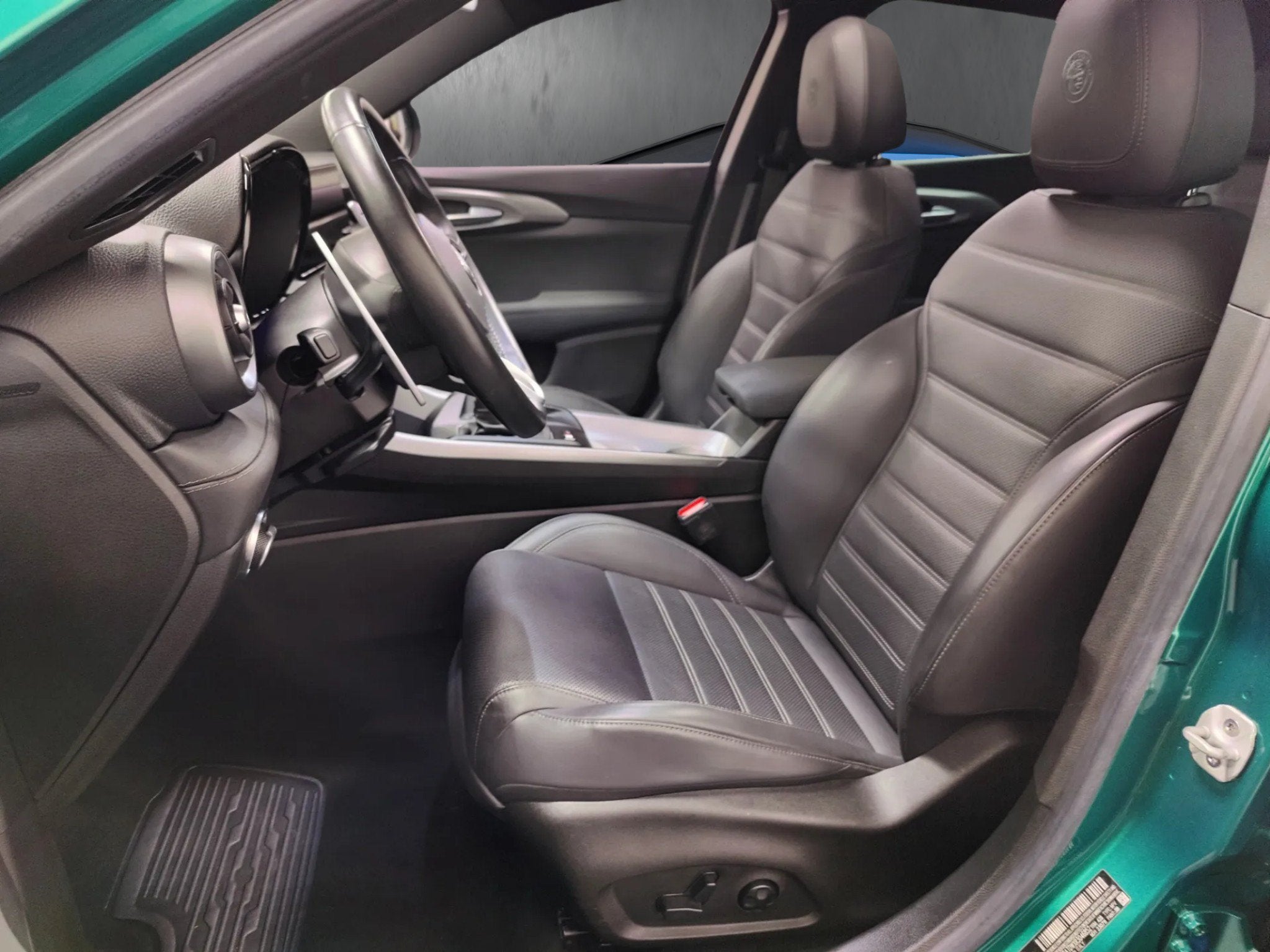 2024 Alfa Romeo Tonale Veloce Premium AWD w/Sunroof
