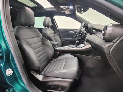 2024 Alfa Romeo Tonale Veloce Premium AWD w/Sunroof