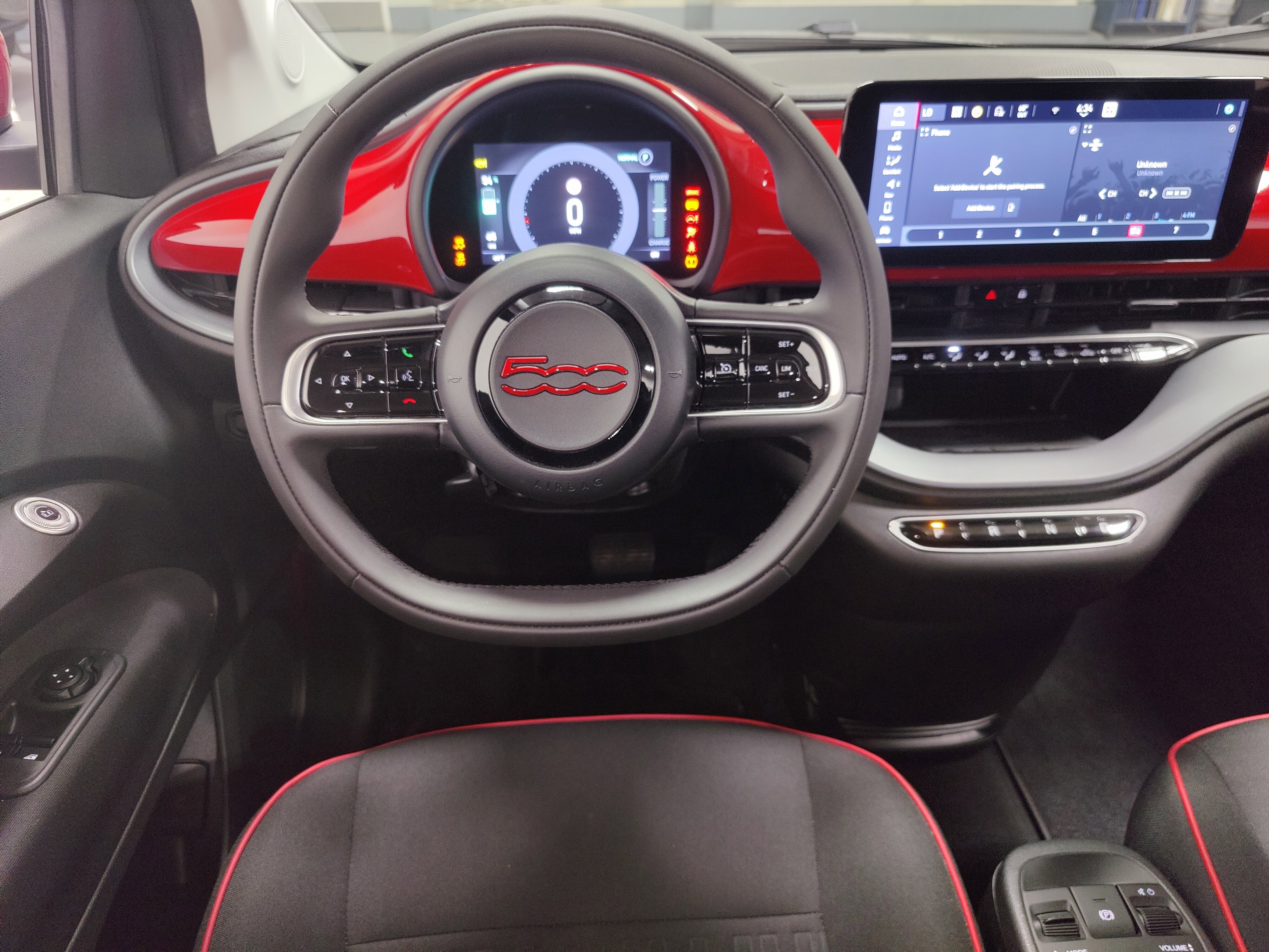 2024 FIAT 500e INSPI(RED)