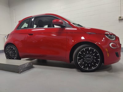 2024 FIAT 500e INSPI(RED)